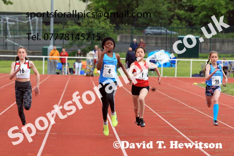 Women and Girls 100 metres, 2022 North Eastern Track and Field Champs., Middlesbrough. David T. Hewitson/Sports for All Pics